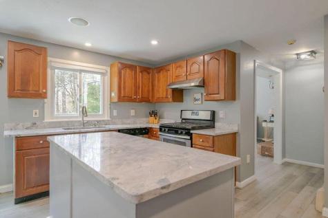 37 Square Rigger Lane Barnstable MA 02630
