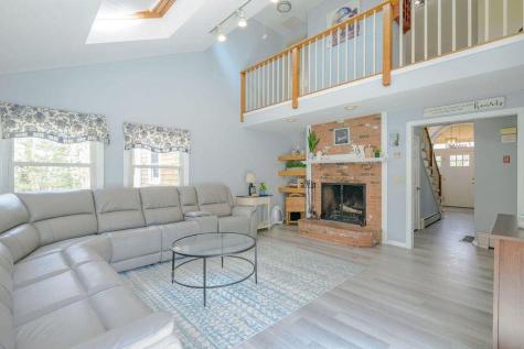 37 Square Rigger Lane Barnstable MA 02630