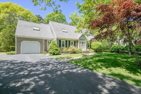 37 Square Rigger Lane Barnstable MA 02630