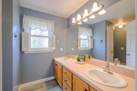 37 Square Rigger Lane Barnstable MA 02630