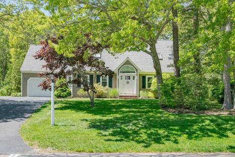 37 Square Rigger Lane Barnstable MA 02630