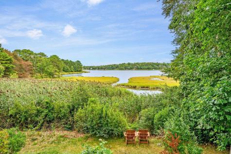 55 Shoestring Bay Road Mashpee MA 02649