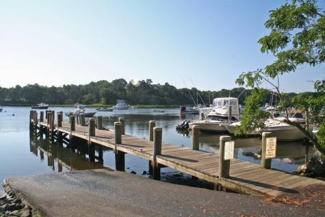 47 Little Neck Way Barnstable MA 02648