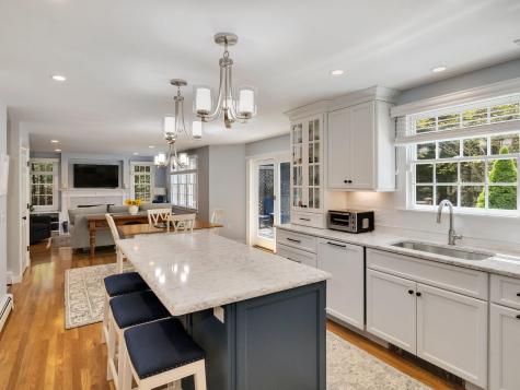 47 Little Neck Way Barnstable MA 02648