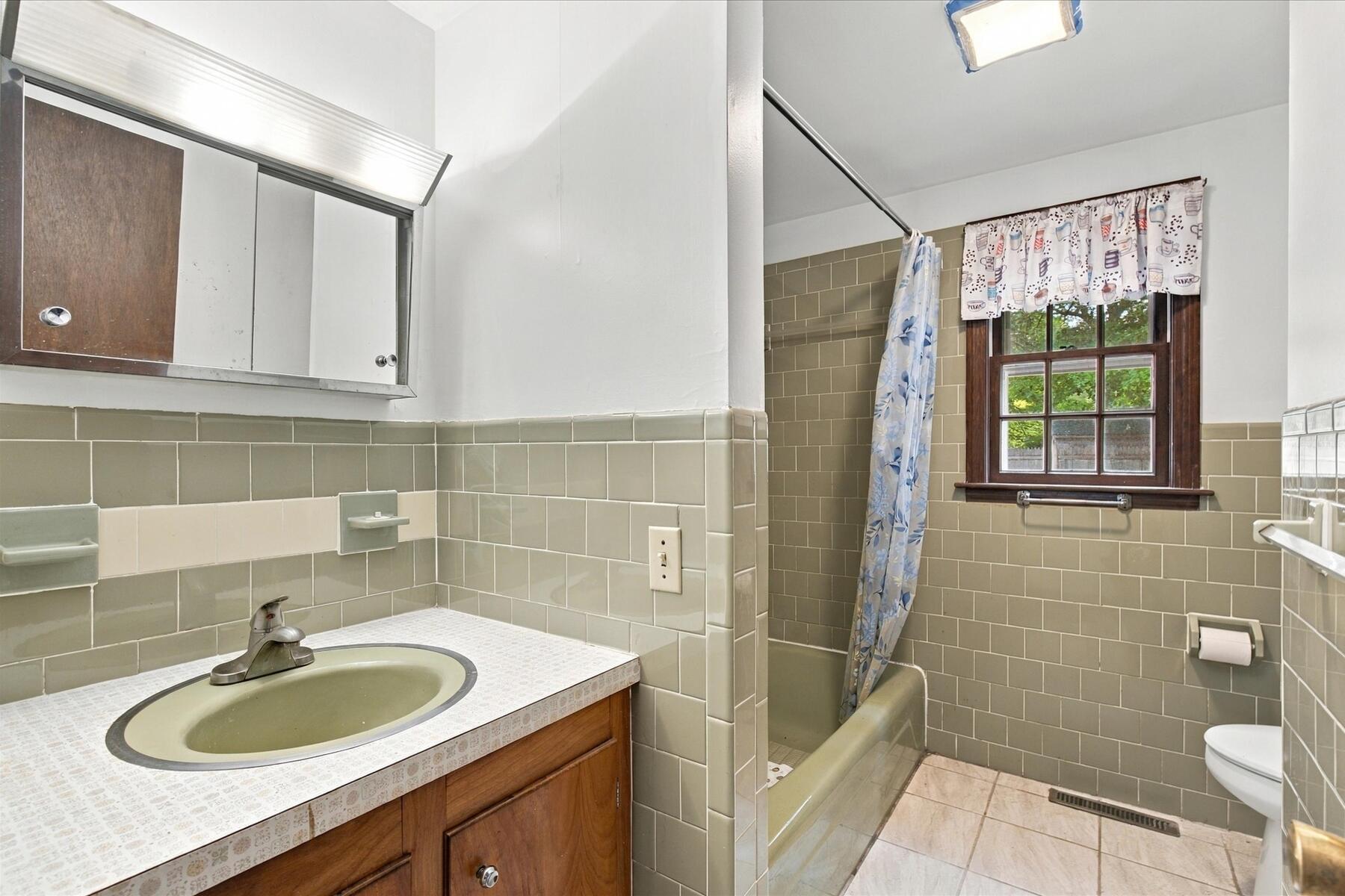 37 Rita Avenue South Yarmouth MA 02664