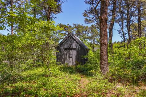 5 Chickadee Lane Truro MA 02666