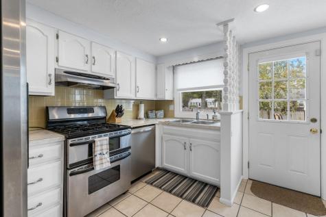 141 Dolphin Lane Barnstable MA 02601