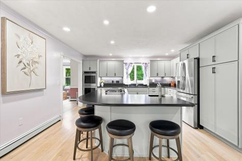 31 Quaker Village Lane East Sandwich MA 02537