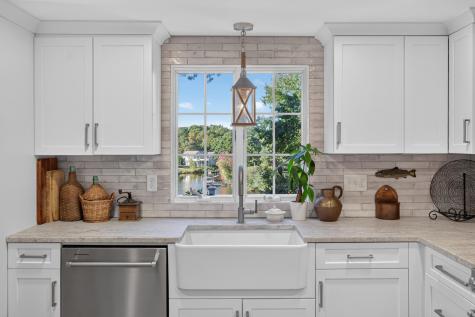 103 James Circle Mashpee MA 02649