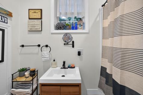 103 James Circle Mashpee MA 02649