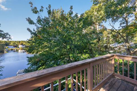 103 James Circle Mashpee MA 02649