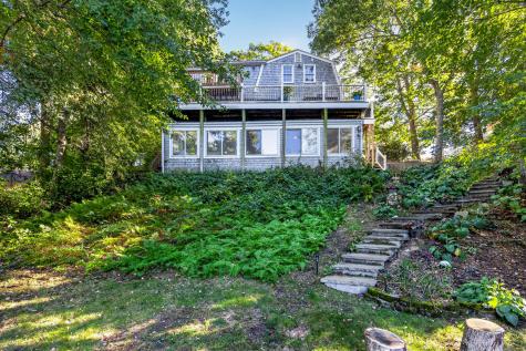 103 James Circle Mashpee MA 02649