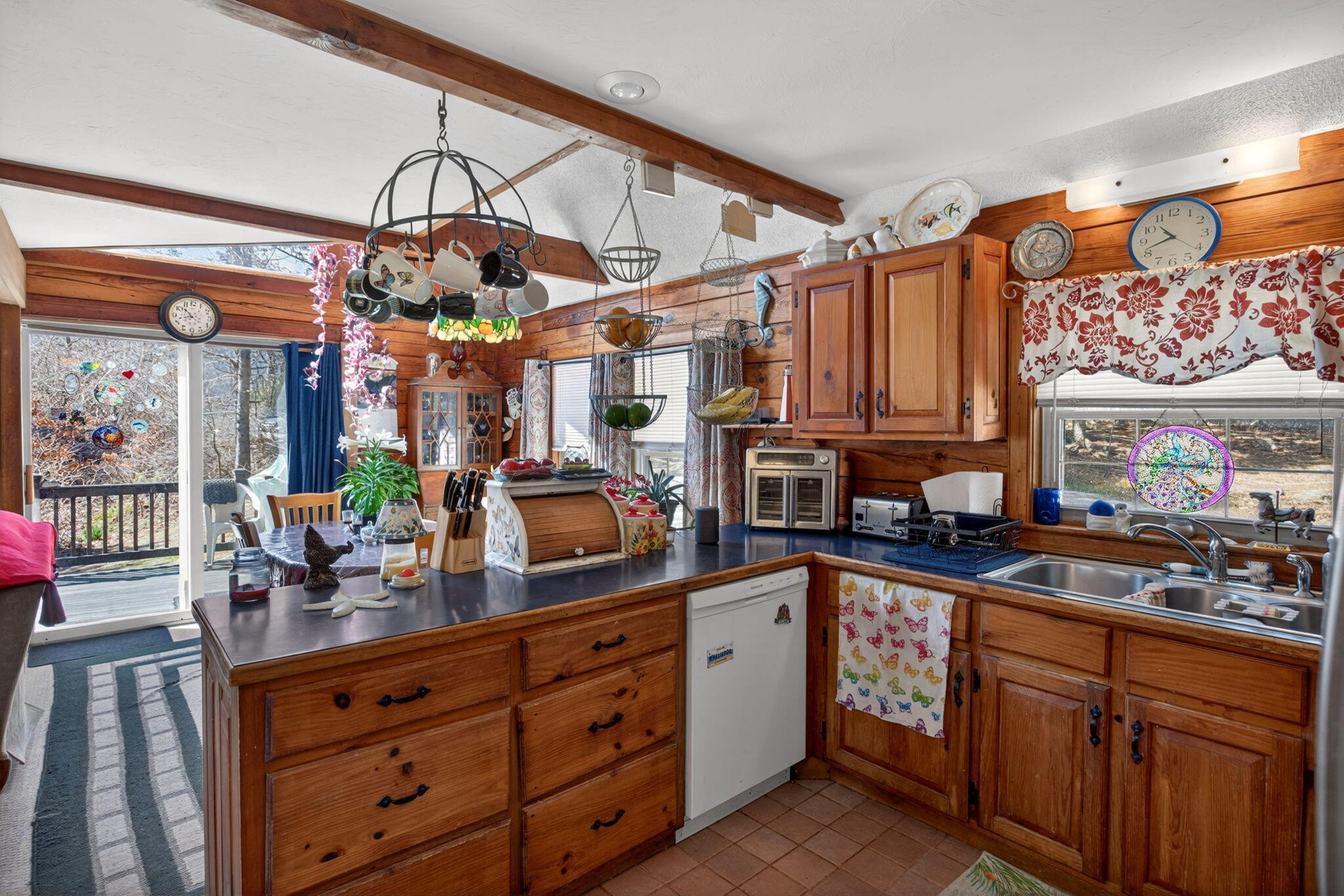 73 County Road Bourne MA 02532