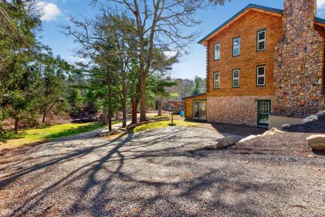 73 County Road Bourne MA 02532