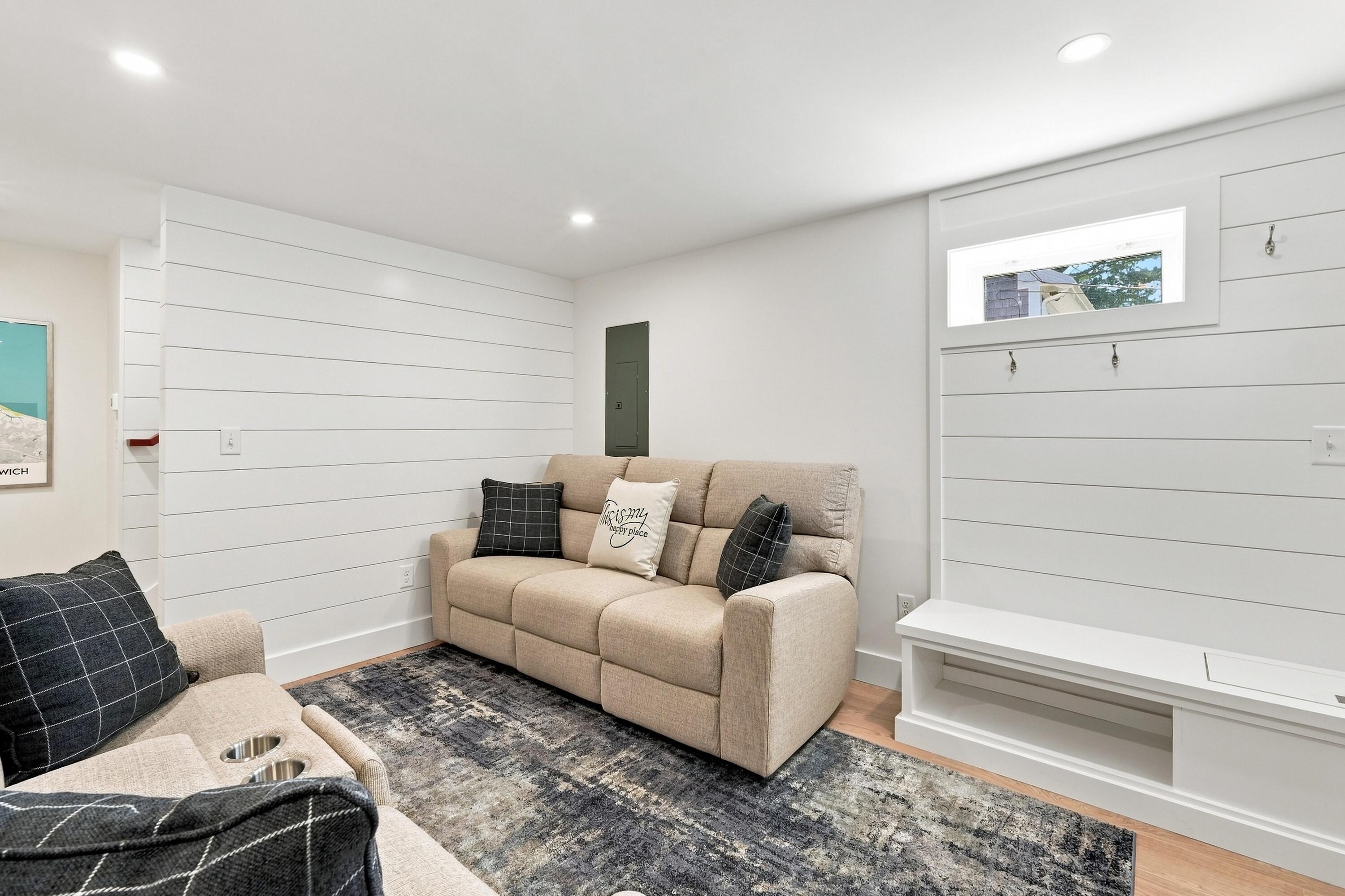 33 Dexter Avenue Sandwich MA 02563