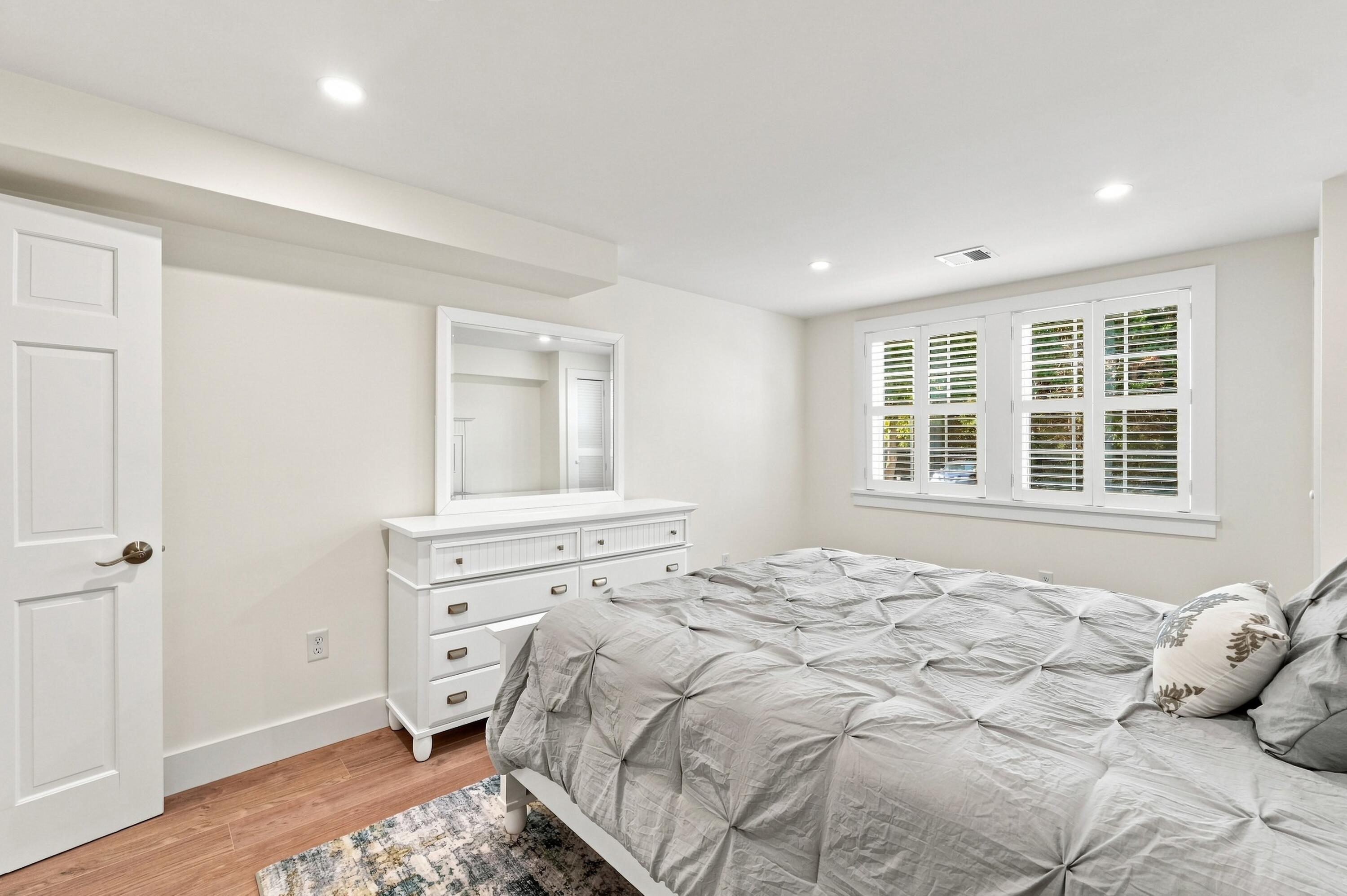 33 Dexter Avenue Sandwich MA 02563