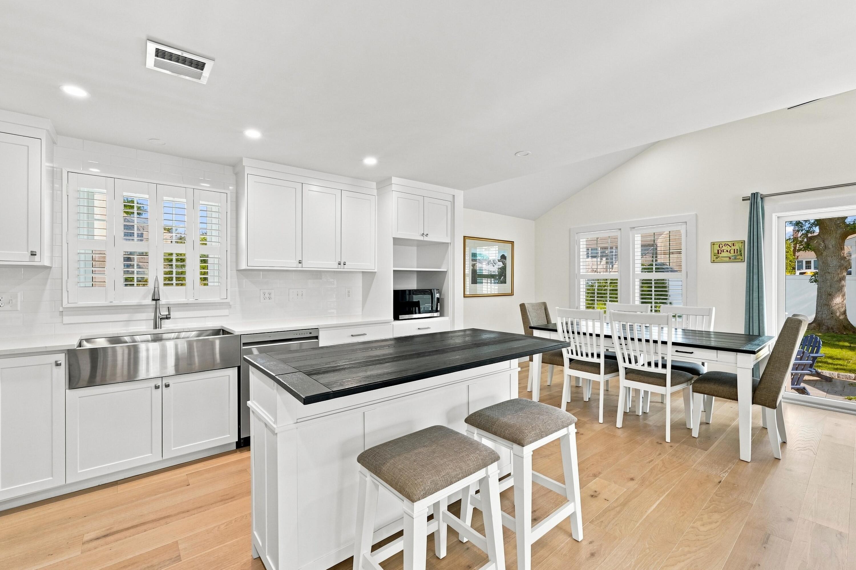 33 Dexter Avenue Sandwich MA 02563