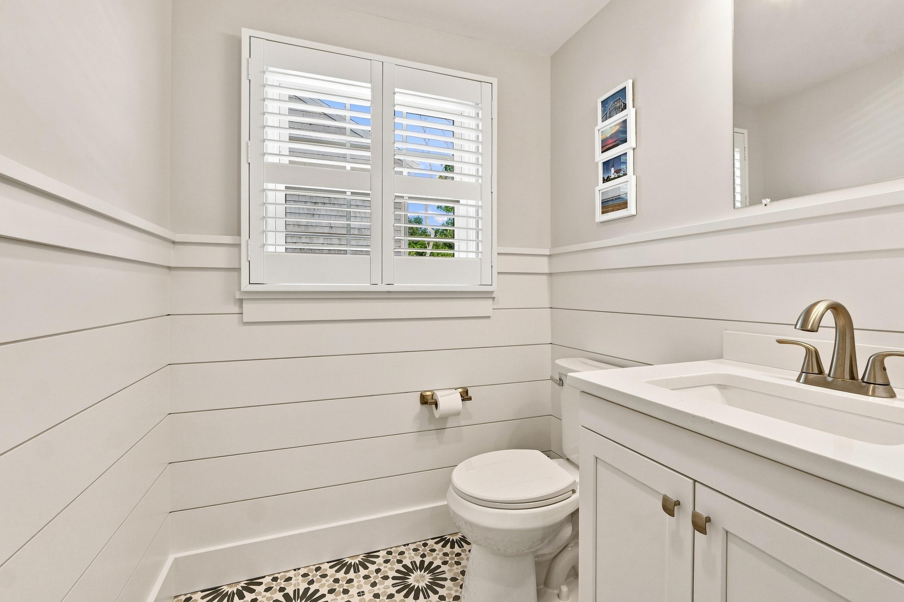33 Dexter Avenue Sandwich MA 02563