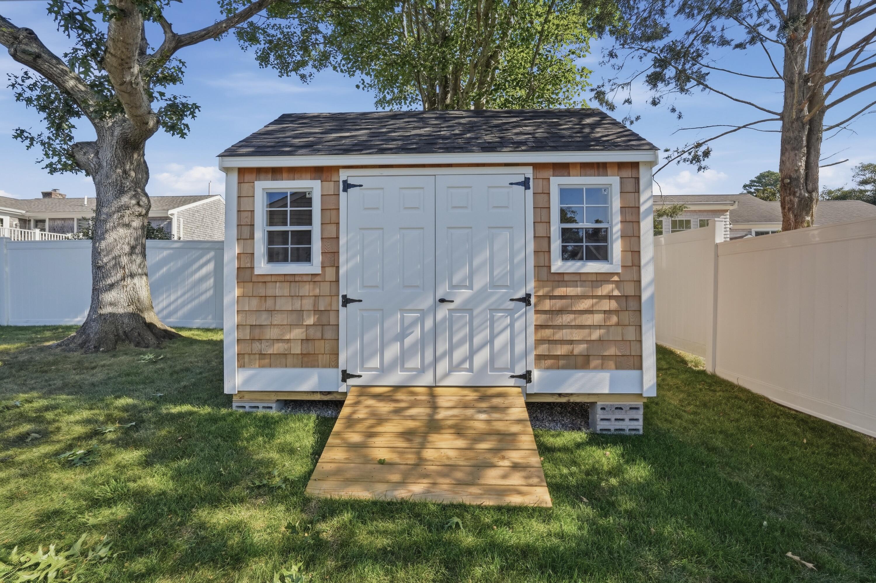 33 Dexter Avenue Sandwich MA 02563