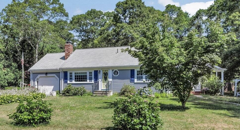 17 Galleon Way Osterville MA 02655