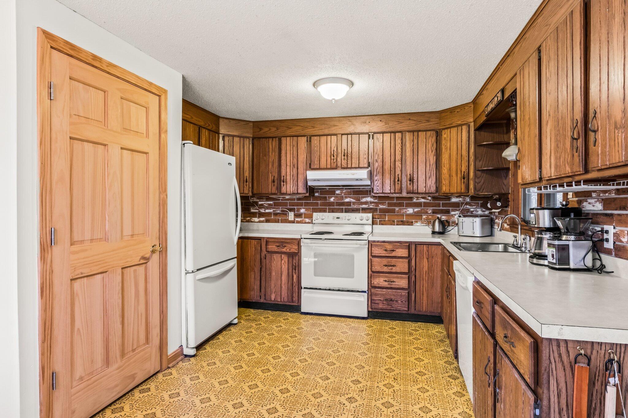 3 Betty Avenue Sandwich MA 02537