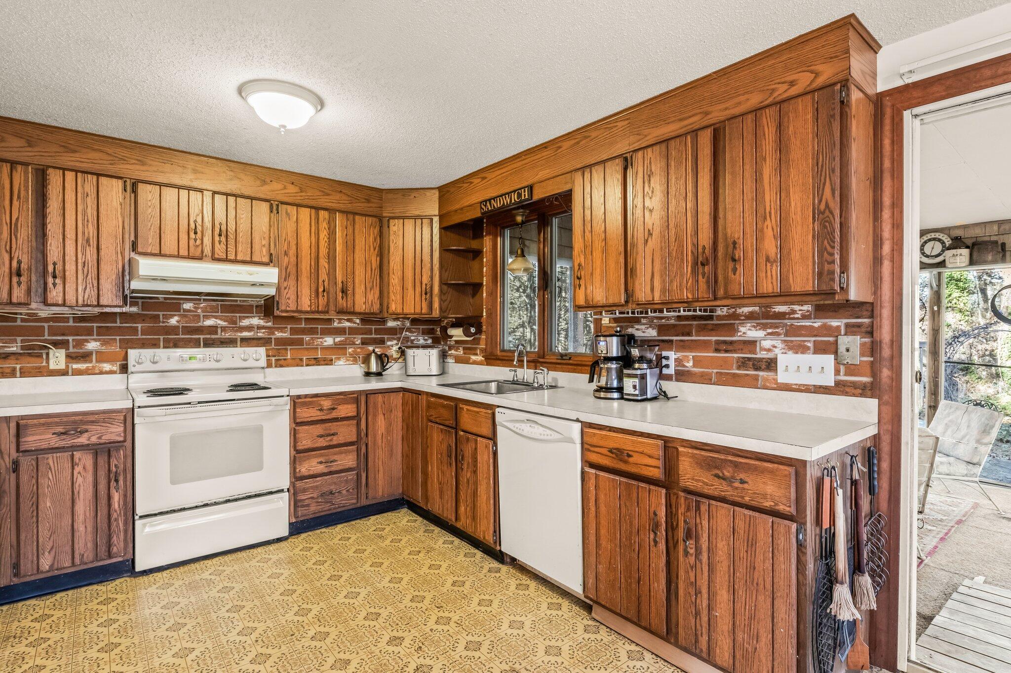 3 Betty Avenue Sandwich MA 02537