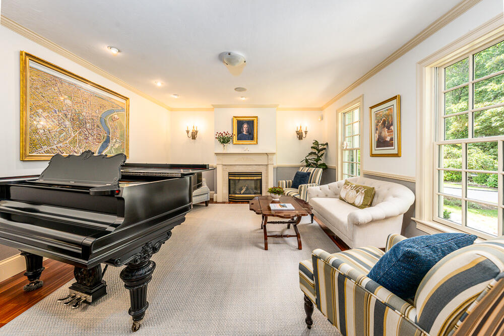 5 Pine Street Sandwich MA 02563