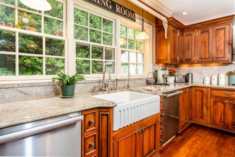 5 Pine Street Sandwich MA 02563