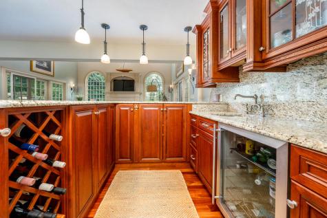 5 Pine Street Sandwich MA 02563