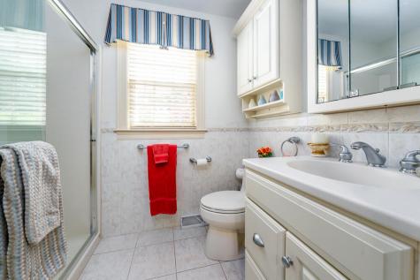 5 Pine Street Sandwich MA 02563