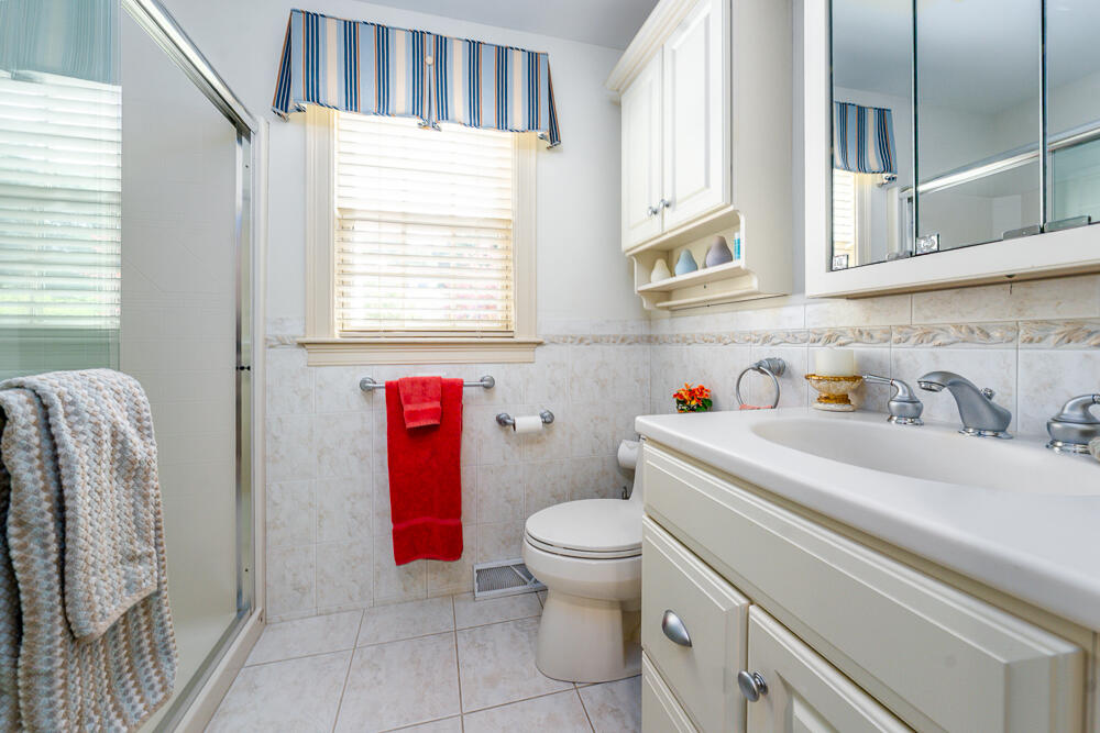 5 Pine Street Sandwich MA 02563