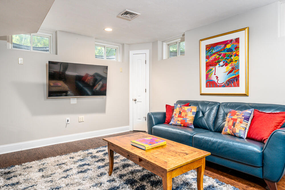 5 Pine Street Sandwich MA 02563