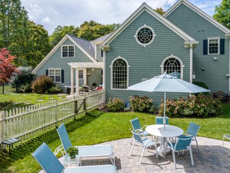 5 Pine Street Sandwich MA 02563