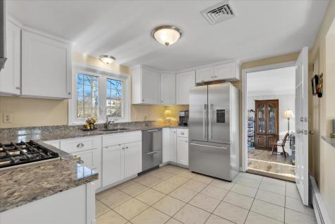 8 Captain Percival Road Yarmouth MA 02664