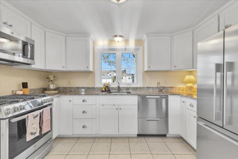 8 Captain Percival Road Yarmouth MA 02664