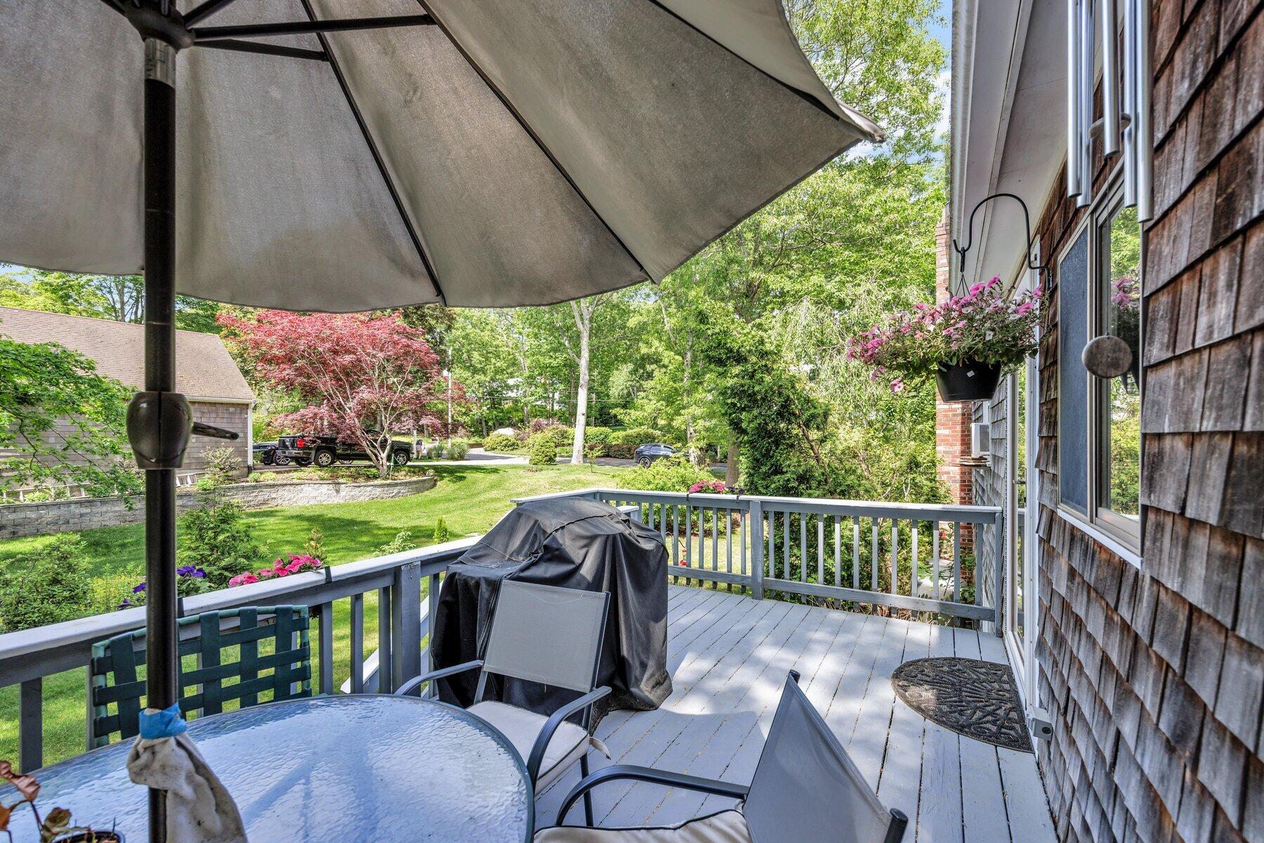 6 Woodvale Avenue Plymouth MA 02360