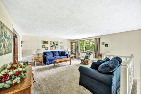 6 Woodvale Avenue Plymouth MA 02360