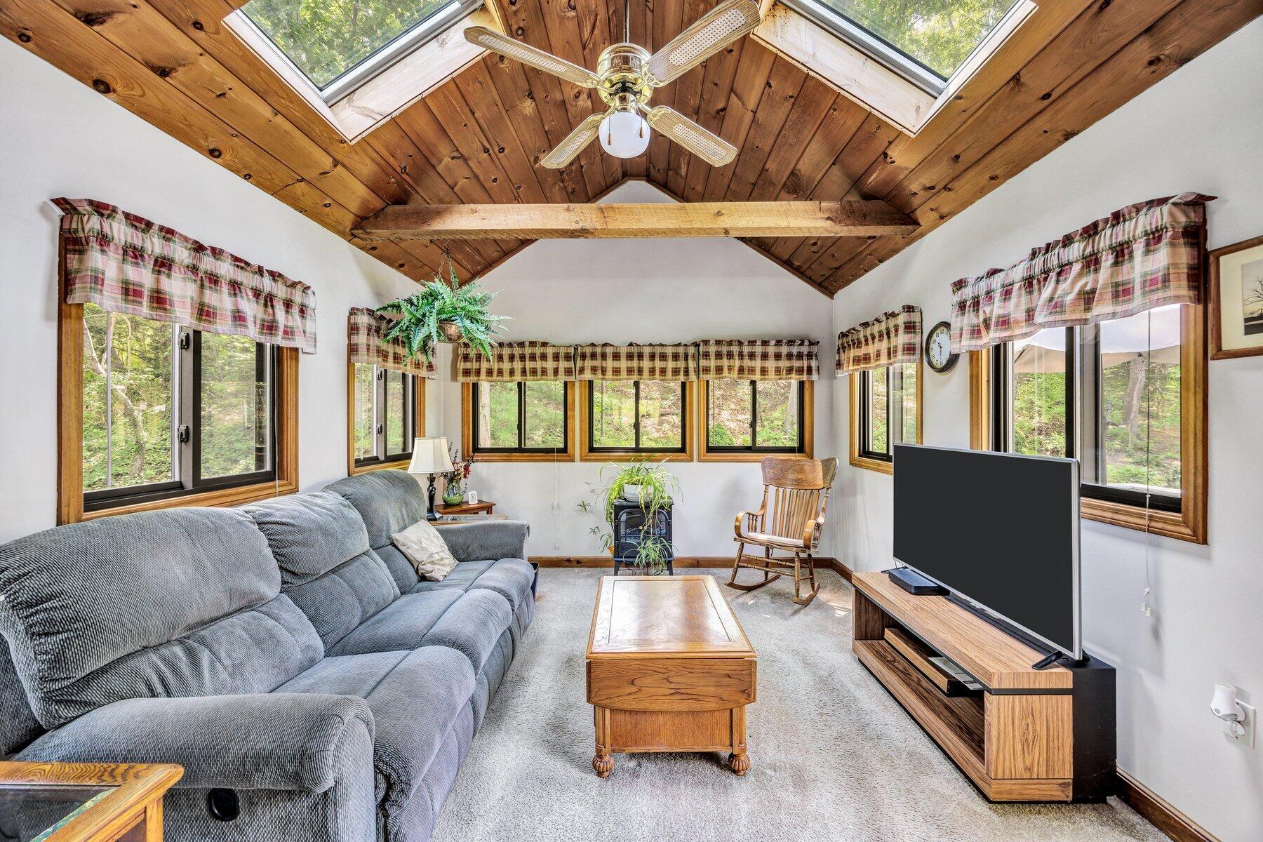 6 Woodvale Avenue Plymouth MA 02360