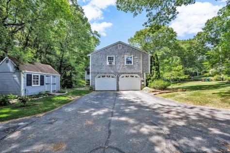 6 Woodvale Avenue Plymouth MA 02360