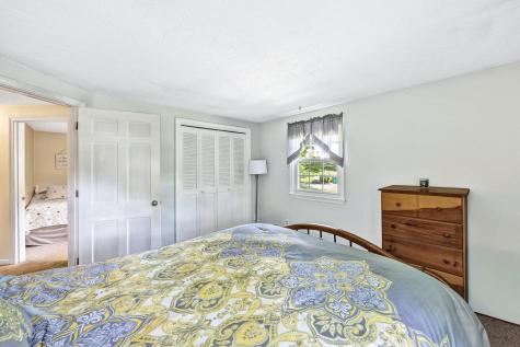 6 Woodvale Avenue Plymouth MA 02360
