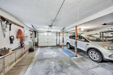 6 Woodvale Avenue Plymouth MA 02360
