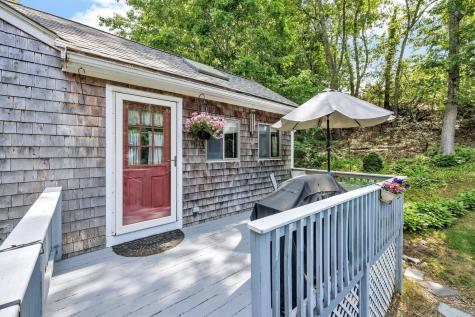 6 Woodvale Avenue Plymouth MA 02360