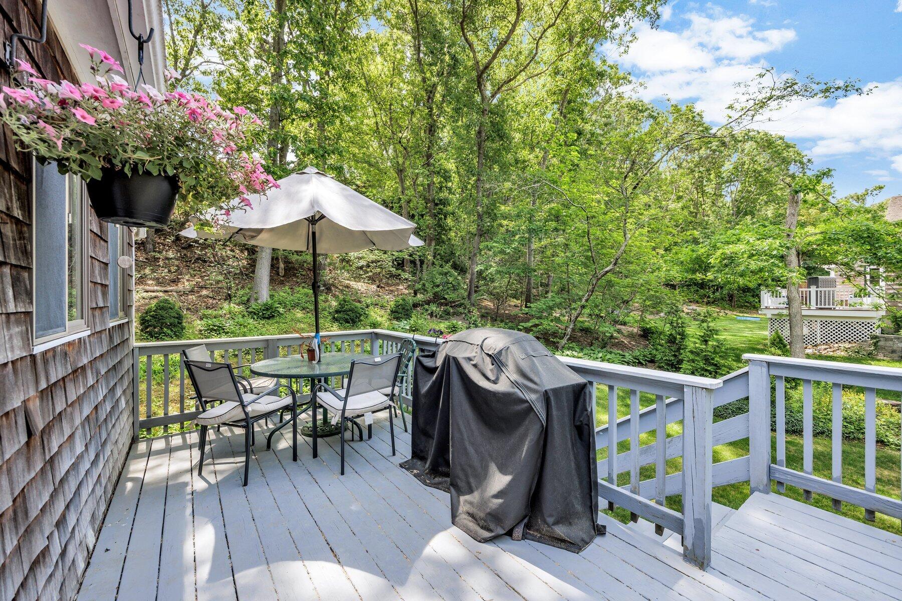 6 Woodvale Avenue Plymouth MA 02360