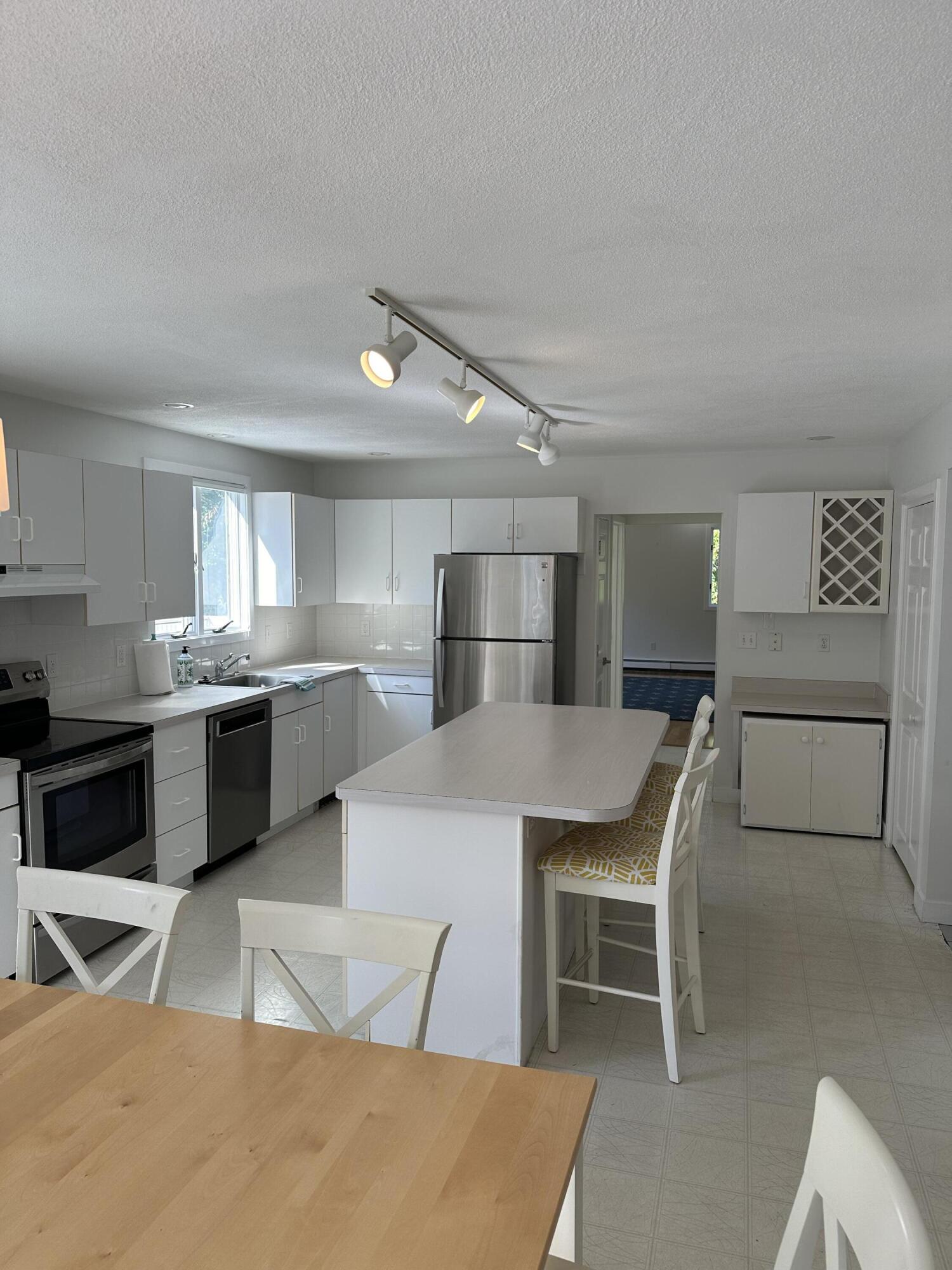 42 Hanson Circle Falmouth MA 02536