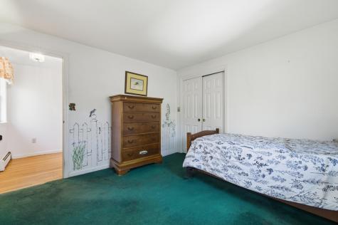 32 Admiral Halsey Road Plymouth MA 02360