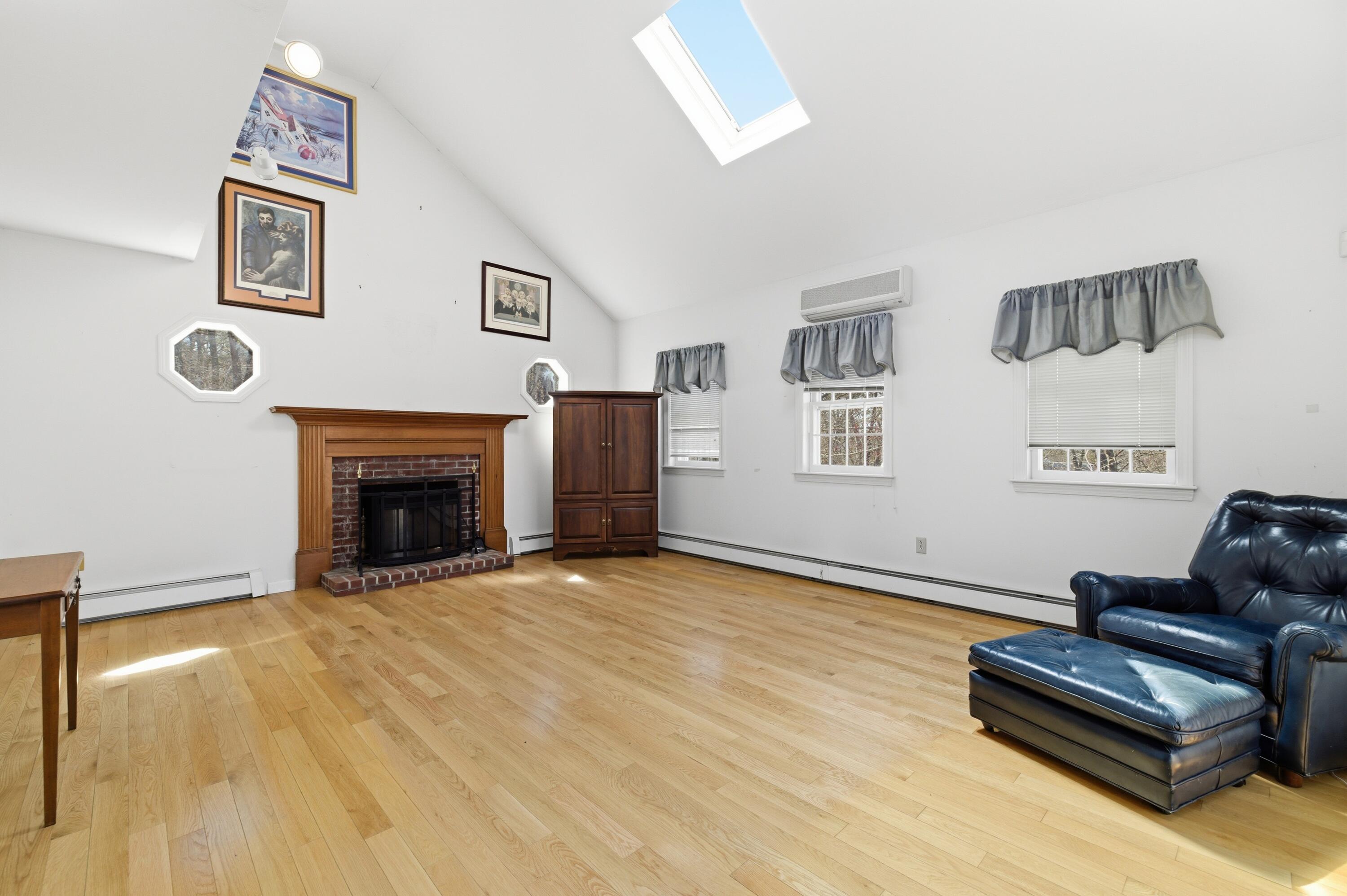 32 Admiral Halsey Road Plymouth MA 02360