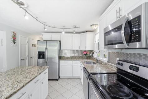 70 Quinaquisset Avenue Mashpee MA 02649