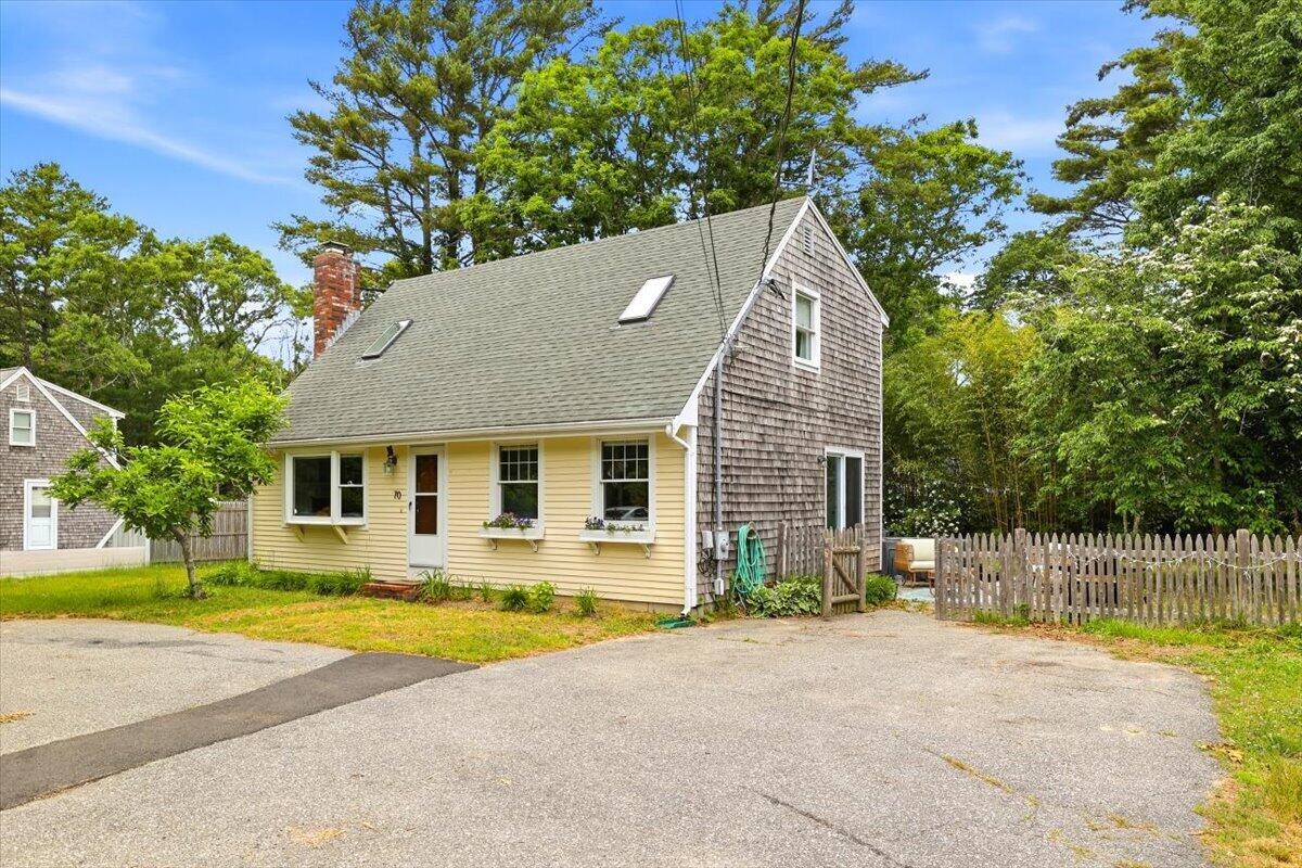 70 Quinaquisset Avenue Mashpee MA 02649