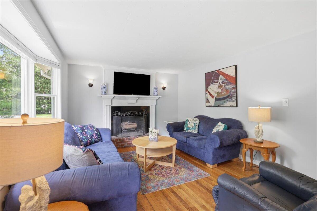 70 Quinaquisset Avenue Mashpee MA 02649