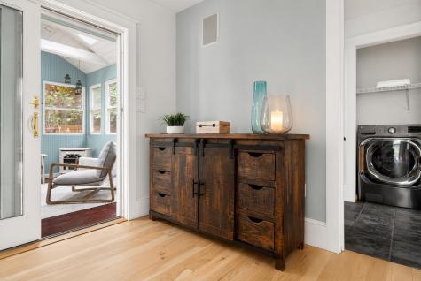 90 Log Cabin Road MA 02642